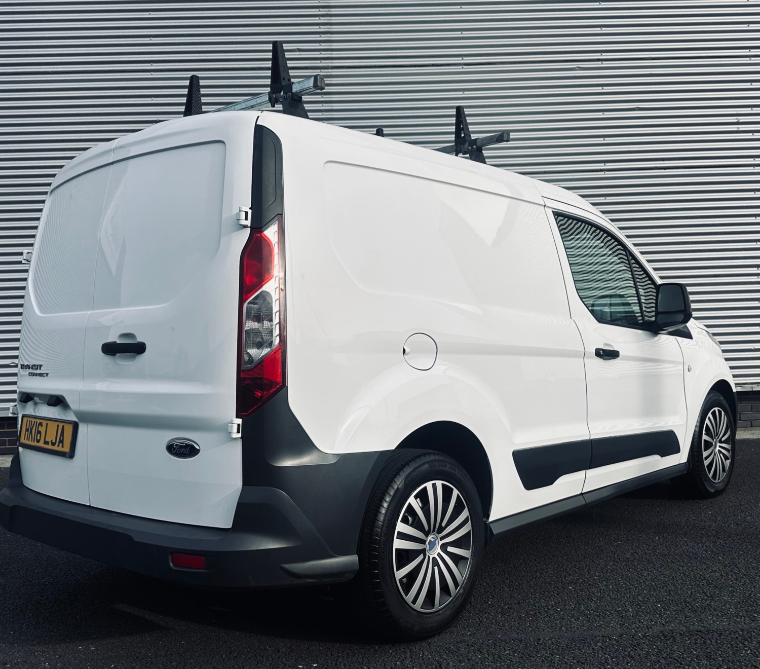 Пневмоподвеска на Ford Transit Connect - купить надежный комплект с гарантией 2 года